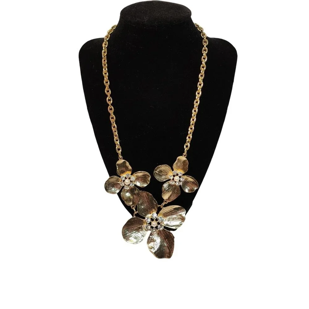 Gold Floral Statement‎ Necklace Pearl & Clear Stone Accents NWT